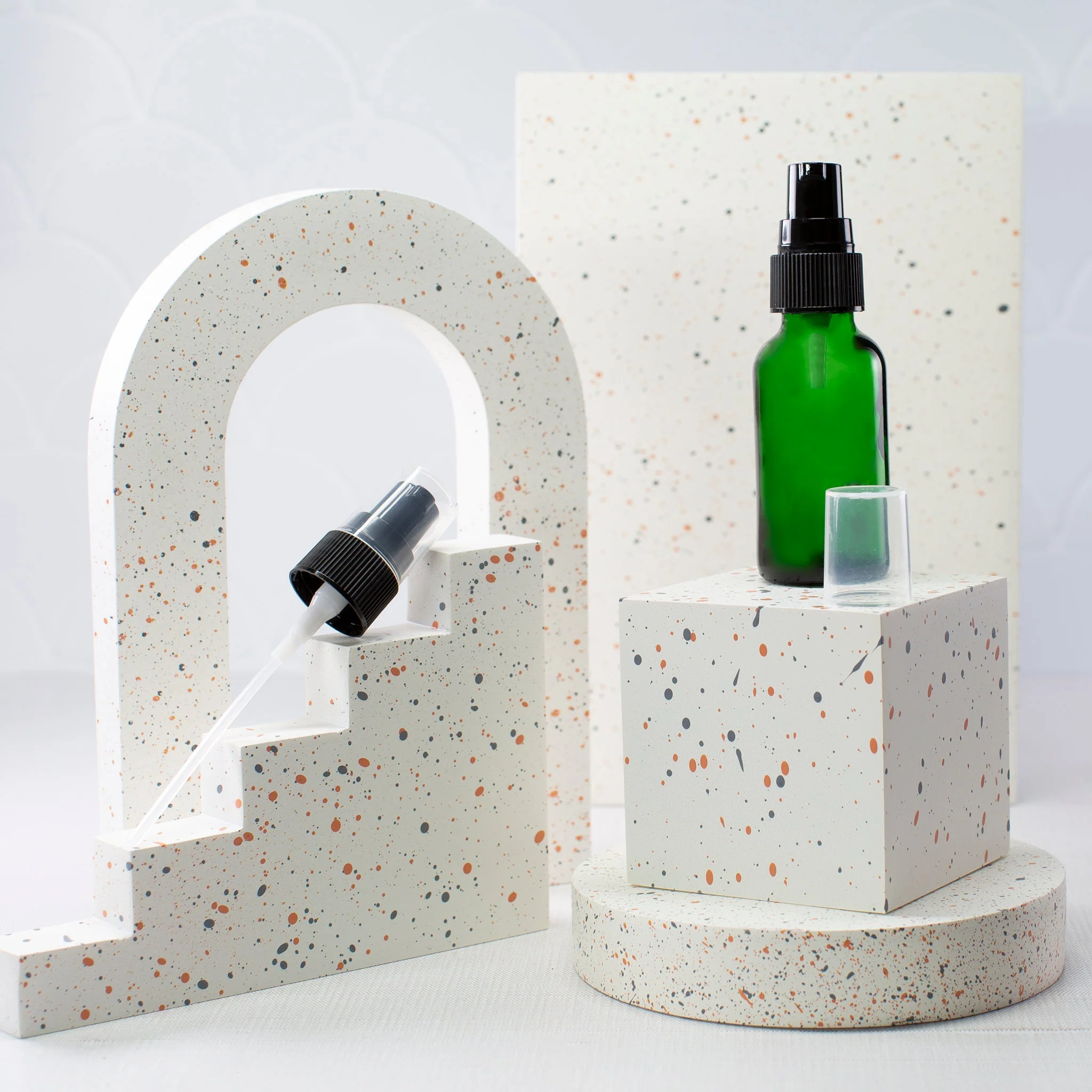 1 oz Green Glass Bottle with 20-400 Neck - Image 7