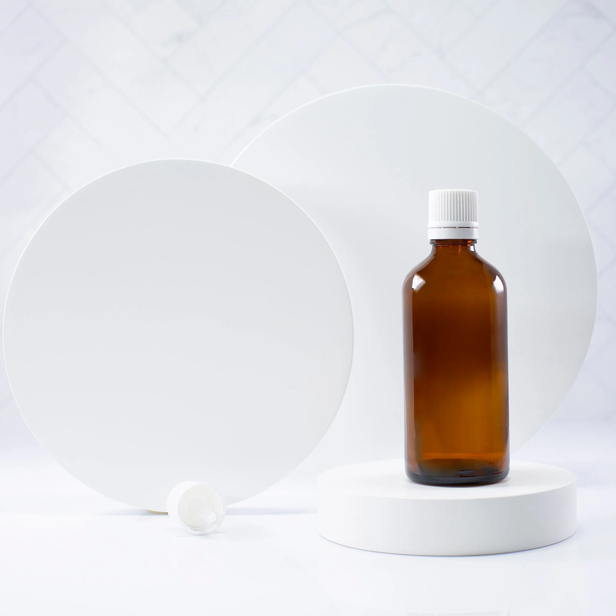 100 ml Amber Essential Oil Bottle with 18-400 Neck - Image 2