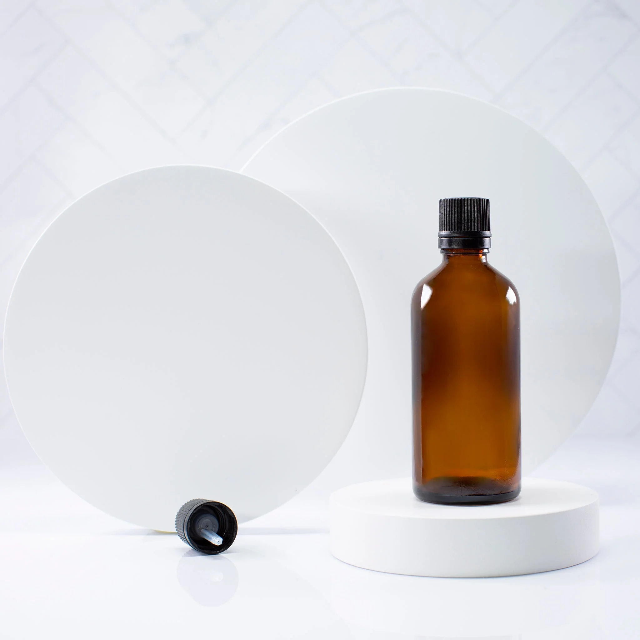 100 ml Amber Essential Oil Bottle with 18-400 Neck - Image 3