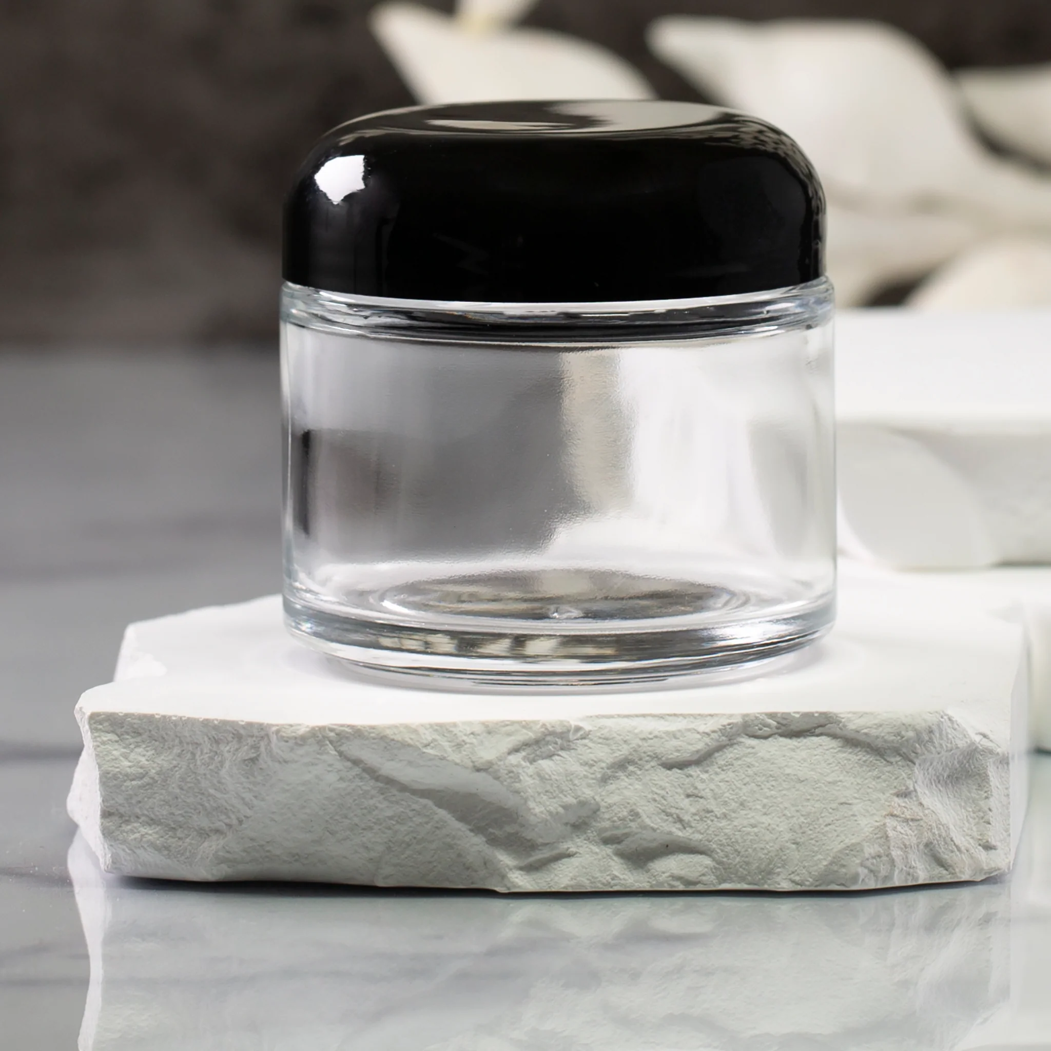 2.5 oz Clear Glass Shallow Jar with 53-400 Neck - Image 6