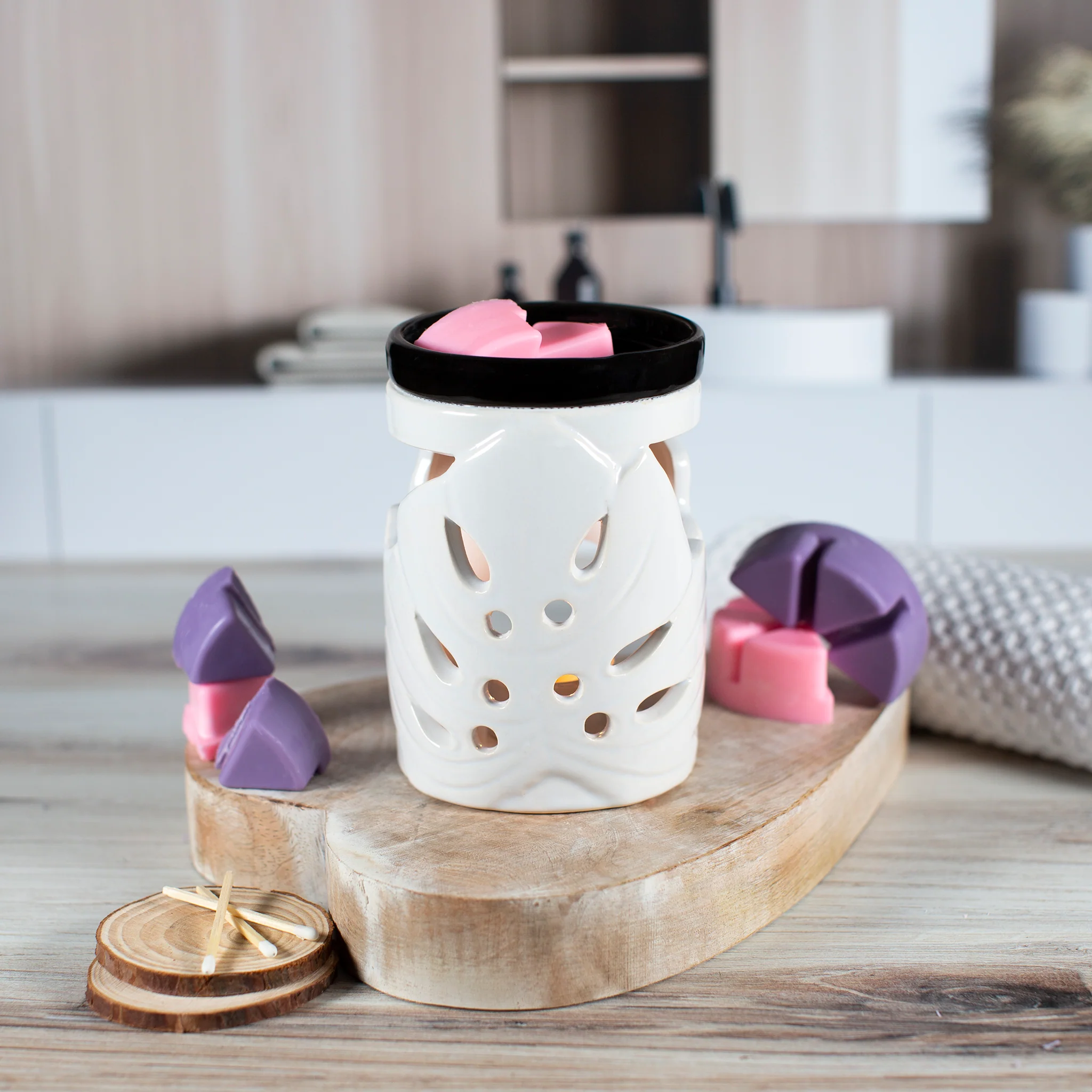Bodhi Leaf Oil and Wax Melt Heater - Image 2